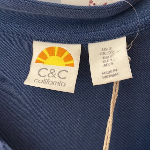 Size M womens dress. New with tags - Picture 2 of 2